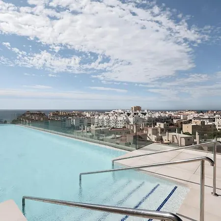 Infinity Seaviews Pool